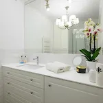 Sunset Boulevard 1 9 Bulwar Zachodzacego Slonca 1 W Marina Royale Апартаменты *