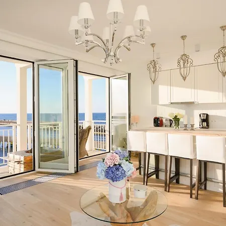 Apartment Sunset Boulevard 1 9 Bulwar Zachodzacego Slonca 1 W Marina Royale