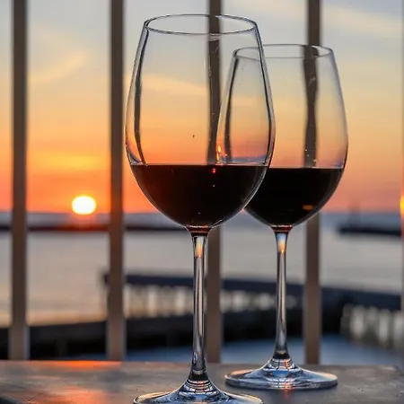 Sunset Boulevard 1 9 Bulwar Zachodzącego Słońca 1 W Marina Royale