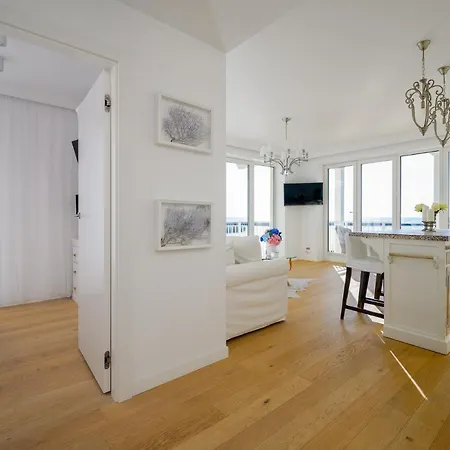 Sunset Boulevard 1 9 Bulwar Zachodzącego Słońca 1 W Marina Royale * Darłówko