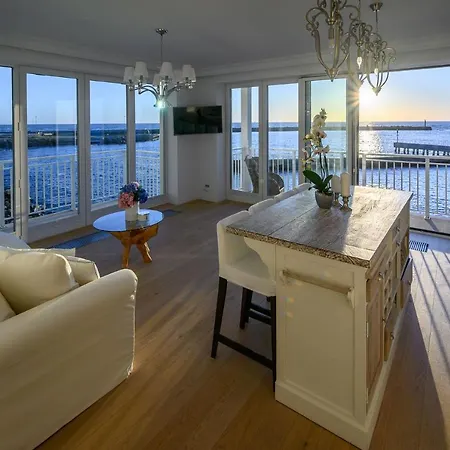 Sunset Boulevard 1 9 Bulwar Zachodzącego Słońca 1 W Marina Royale * Darłówko