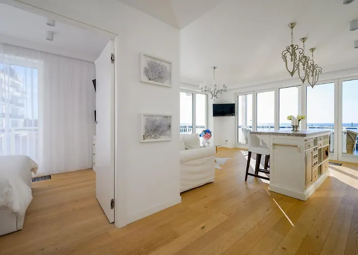 Sunset Boulevard 1 9 Bulwar Zachodzacego Slonca 1 W Marina Royale * Darlowko